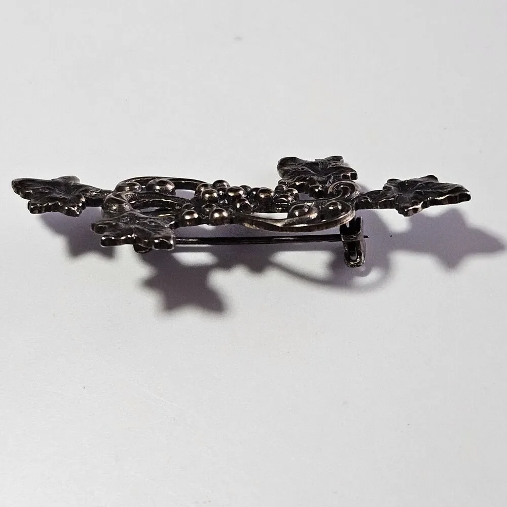Brass Colored Grape Vine Vintage Brooch
